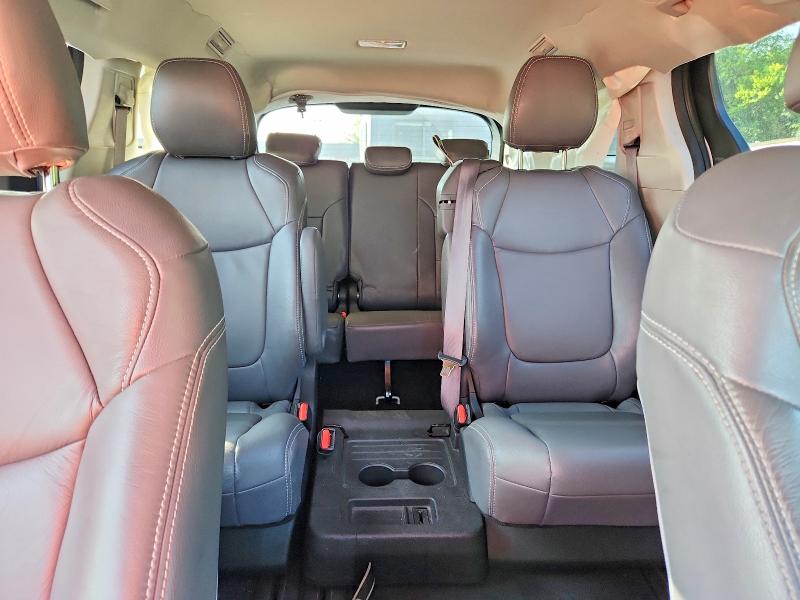 Photo 10 from auction – 2022 TOYOTA SIENNA with VIN 5TDKRKEC5NS128123