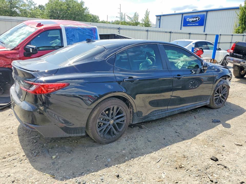 Photo 3 from auction – 2026 TOYOTA CAMRY with VIN 4T1DAACK6TU727704