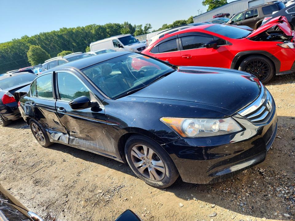 Photo 4 from auction – 2012 HONDA ACCORD with VIN 1HGCP2F61CA064628