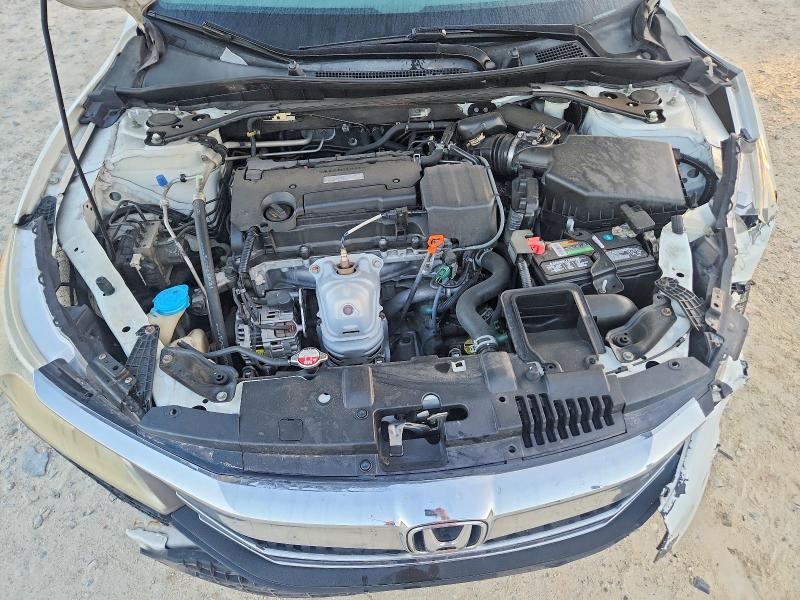 Photo 11 from auction – 2016 HONDA ACCORD with VIN 1HGCR2F52GA056979