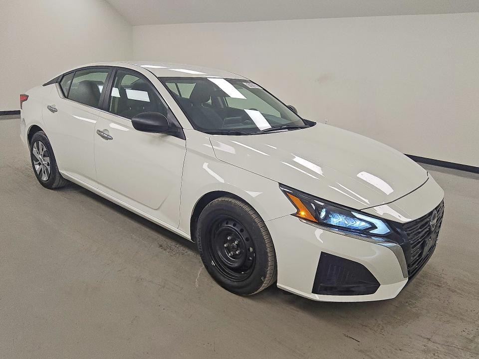Photo 4 from auction – 2025 NISSAN ALTIMA with VIN 1N4BL4BVXSN327159