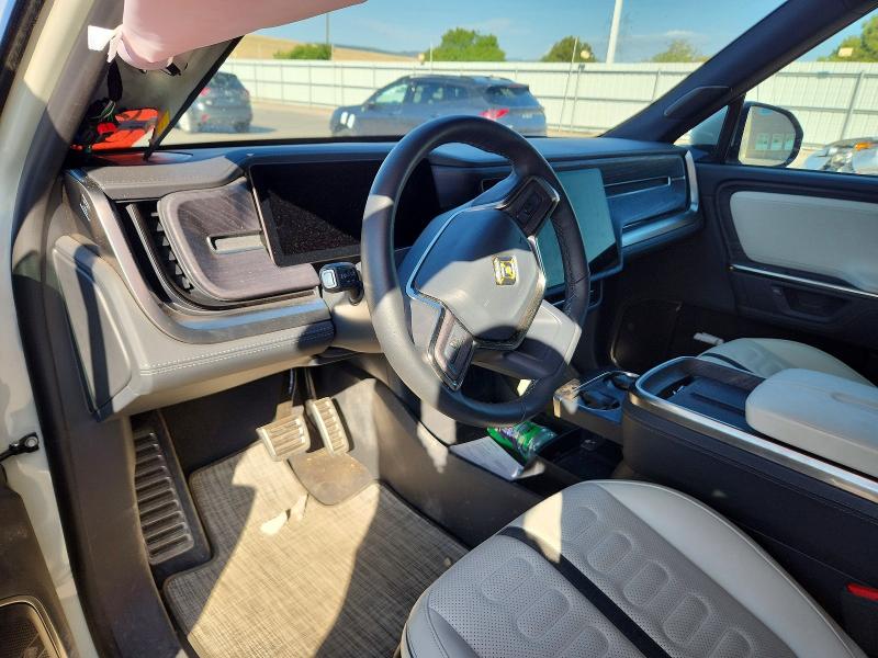 Photo 8 from auction – 2025 RIVIAN R1T with VIN 7FCTGCAA1SN041349