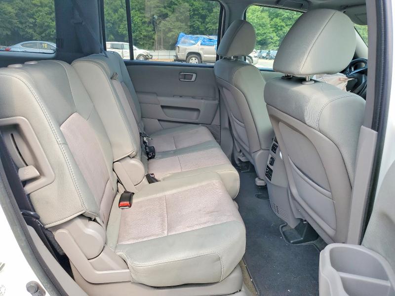 Photo 11 from auction – 2015 HONDA PILOT with VIN 5FNYF3H33FB027852