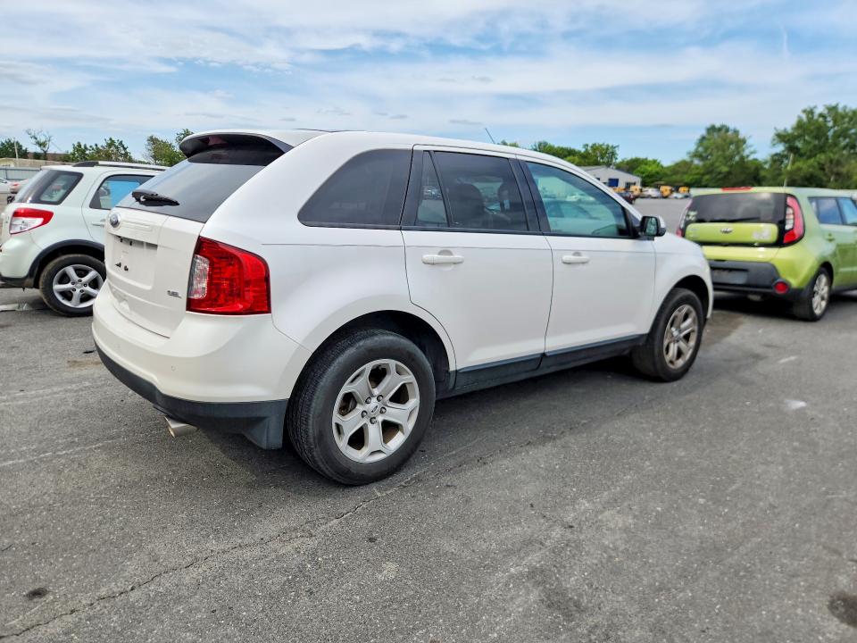 Photo 3 from auction – 2013 FORD EDGE with VIN 2FMDK3JCXDBA85192