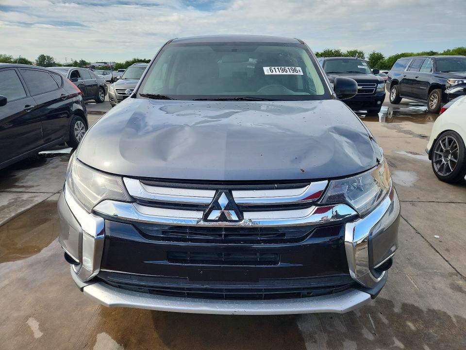 Photo 5 from auction – 2018 MITSUBISHI OUTLANDER with VIN JA4AD2A38JJ003814