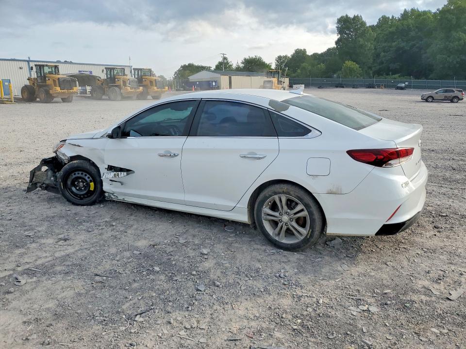Photo 2 from auction – 2018 HYUNDAI SONATA with VIN 5NPE34AF3JH629683