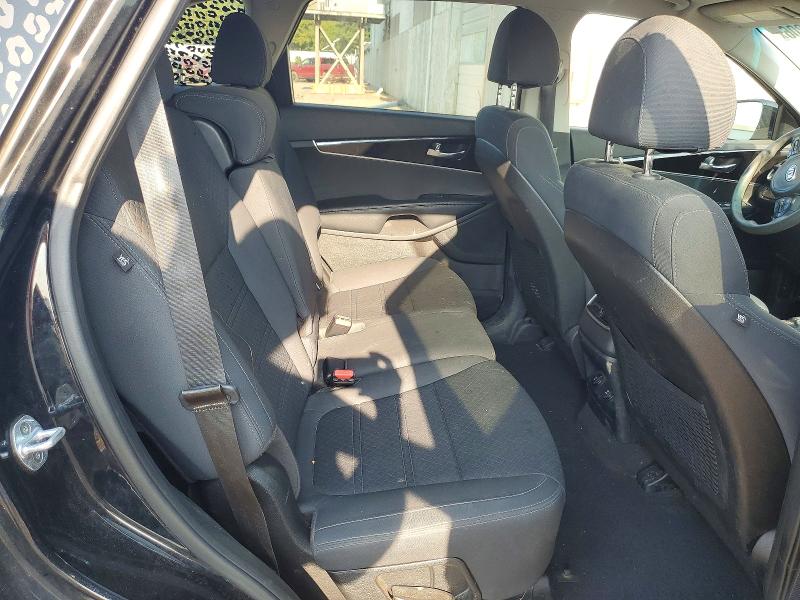 Photo 11 from auction – 2018 KIA SORENTO with VIN 5XYPGDA39JG371793