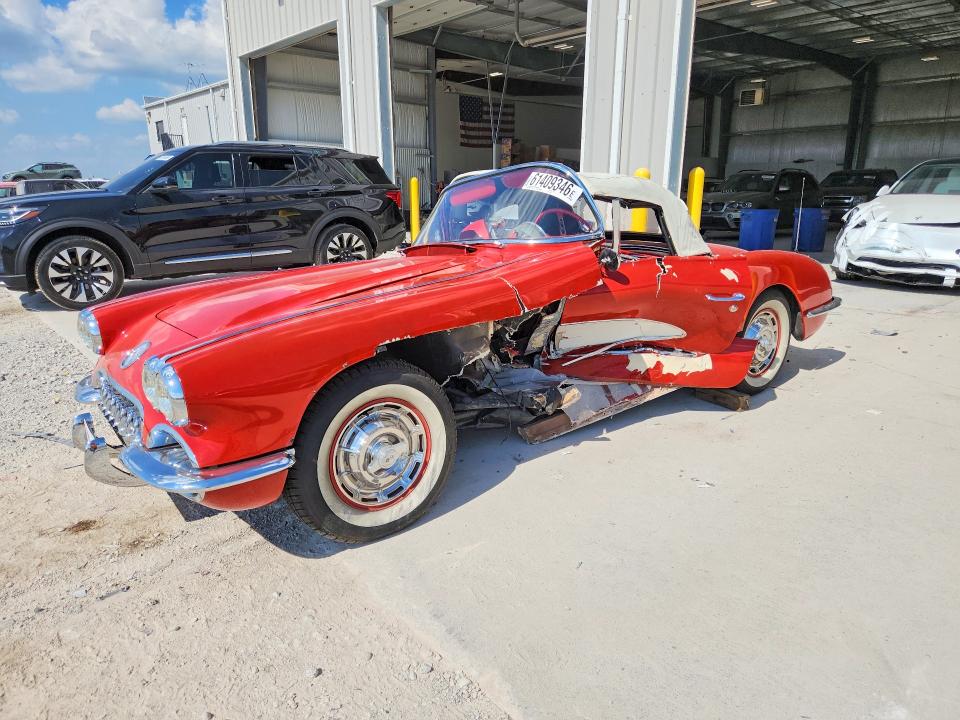CHEVROLET CORVETTE 1960 with VIN 00867S105117 - Photo from auction