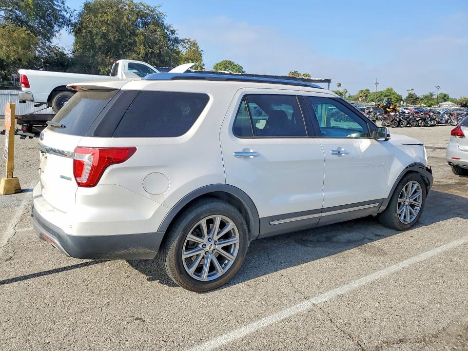 Photo 3 from auction – 2016 FORD EXPLORER with VIN 1FM5K7FH8GGC59242