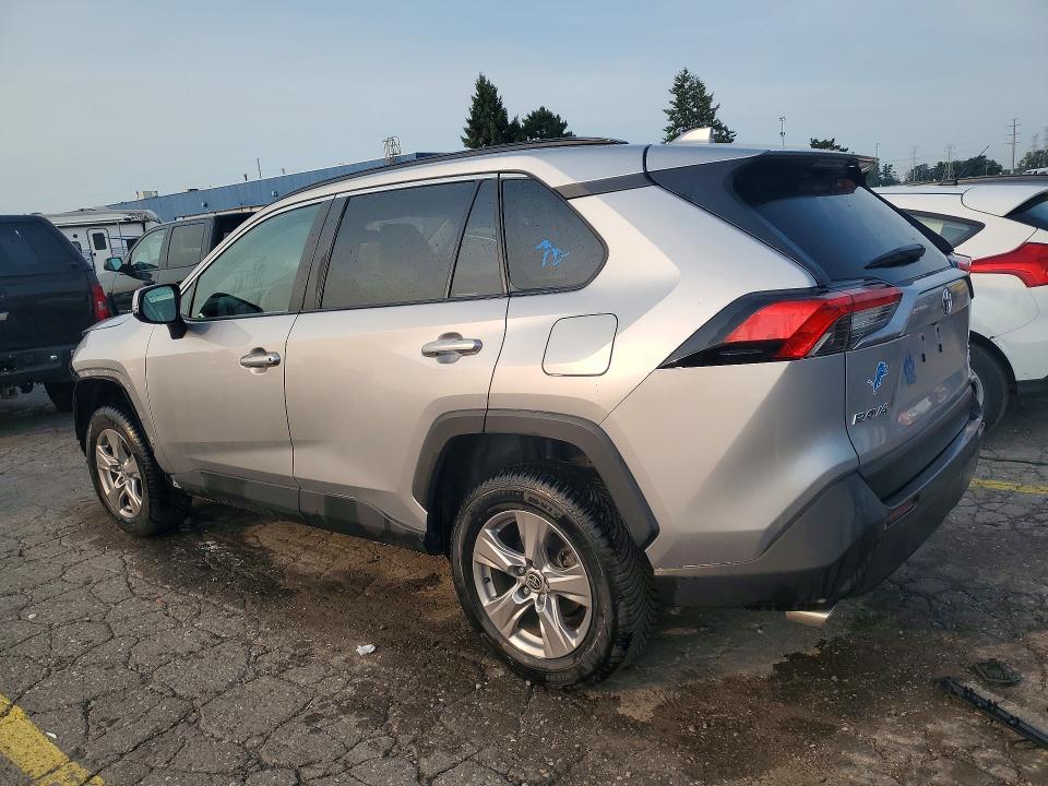 Photo 2 from auction – 2023 TOYOTA RAV4 with VIN 2T3P1RFVXPC357194