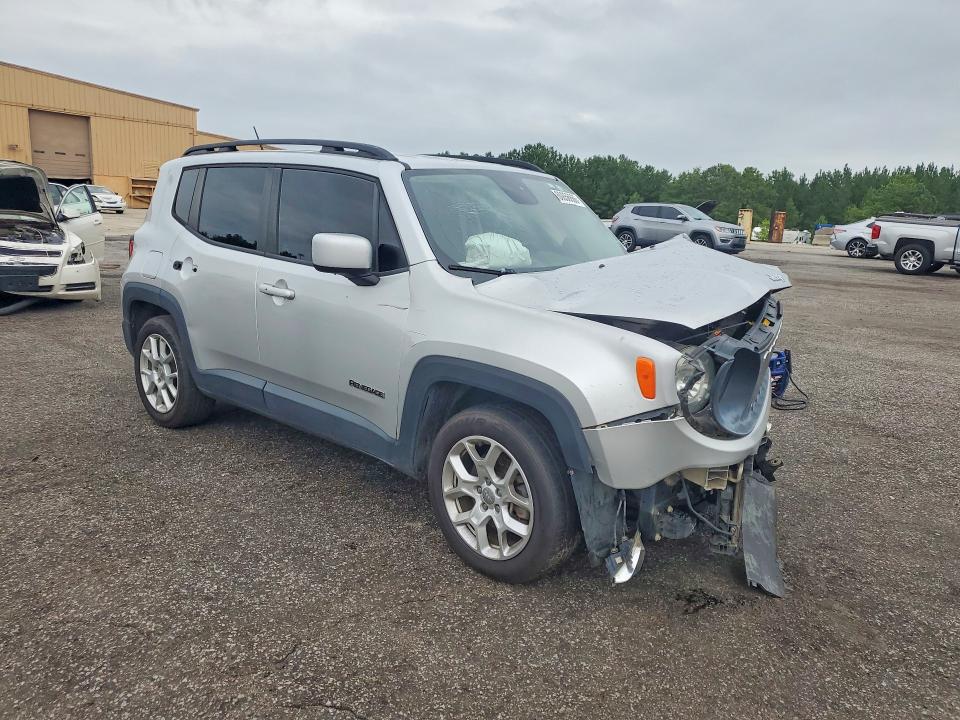 Photo 4 from auction – 2016 JEEP RENEGADE with VIN ZACCJABT2GPC52313