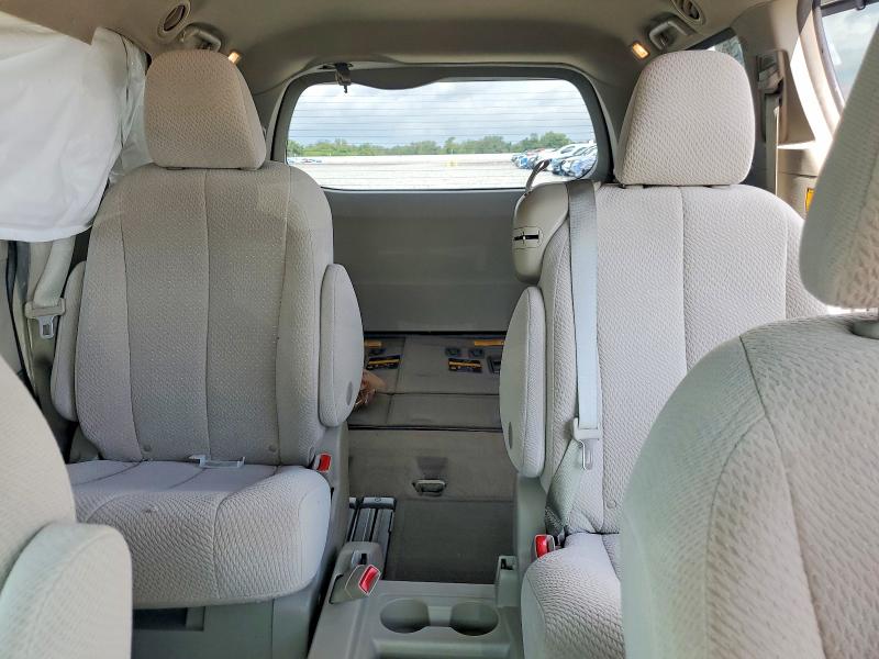 Photo 10 from auction – 2013 TOYOTA SIENNA with VIN 5TDKK3DC8DS391863
