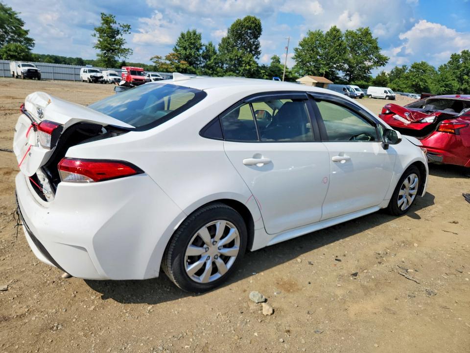Photo 3 from auction – 2020 TOYOTA COROLLA with VIN JTDEPRAEXLJ037510