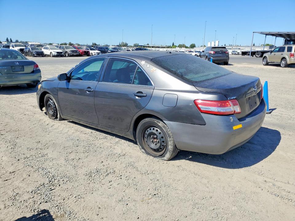 Photo 2 from auction – 2011 TOYOTA CAMRY with VIN 4T1BF3EK6BU665351