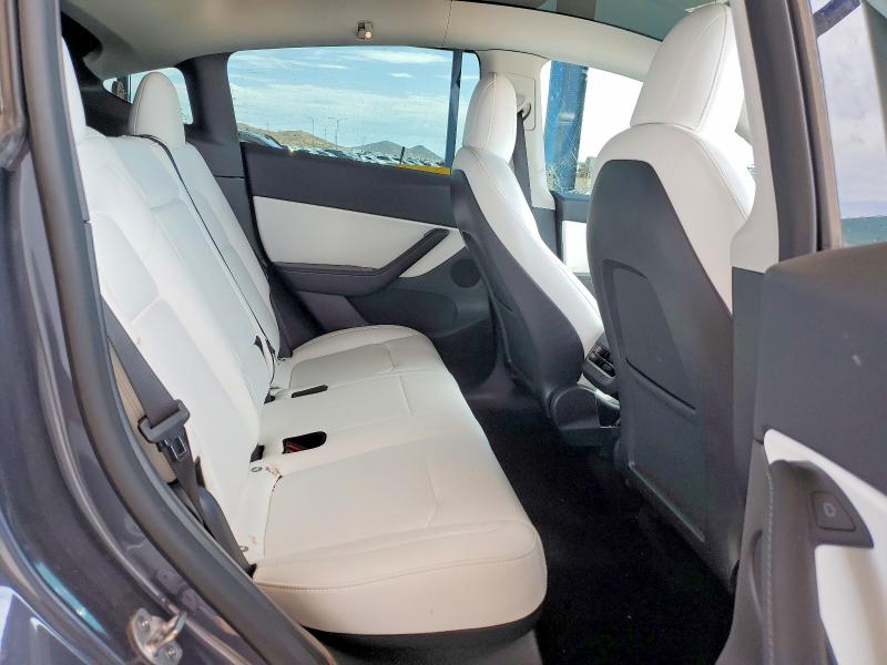 Photo 11 from auction – 2022 TESLA MODEL Y with VIN 7SAYGDEF3NF488312