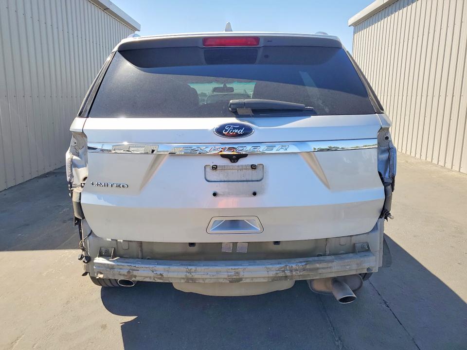 Photo 6 from auction – 2016 FORD EXPLORER with VIN 1FM5K7F80GGC24694