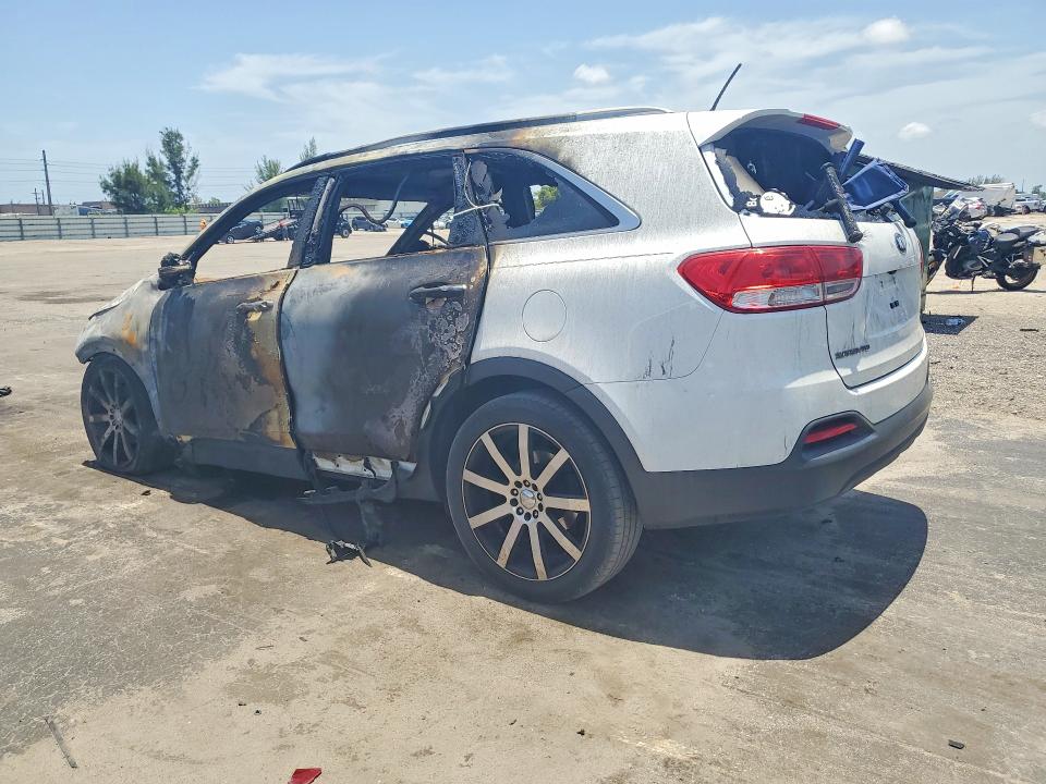 Photo 2 from auction – 2017 KIA SORENTO with VIN 5XYPG4A34HG293871
