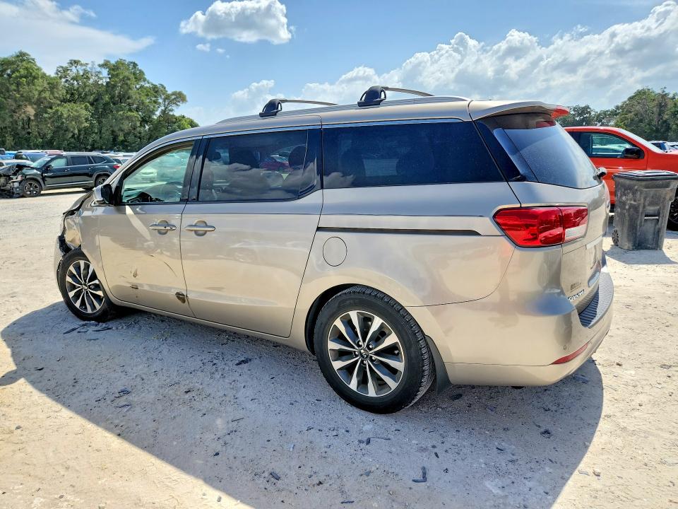 Photo 2 from auction – 2015 KIA SEDONA with VIN KNDMC5C16F6066682