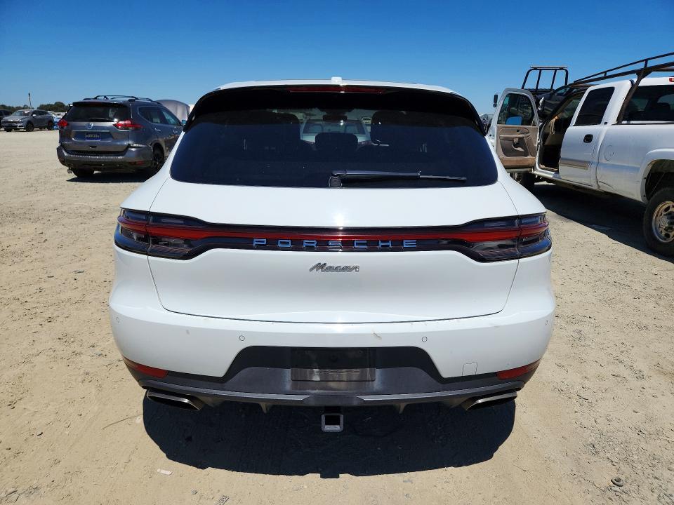 Photo 6 from auction – 2019 PORSCHE MACAN with VIN WP1AA2A51KLB01331