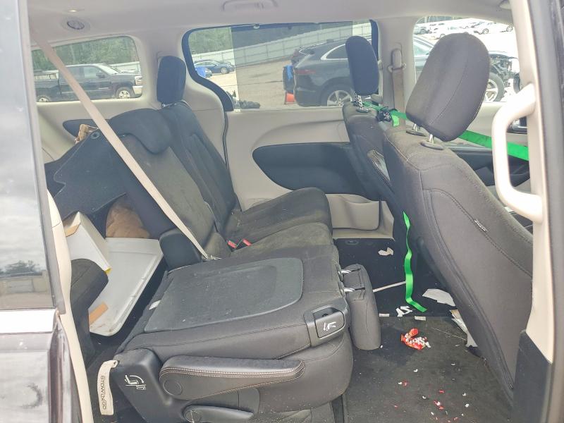 Photo 11 from auction – 2018 CHRYSLER PACIFICA with VIN 2C4RC1FG4JR129052