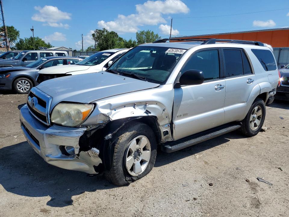 TOYOTA 4RUNNER 2006 with VIN JTEBU14R960101179 - Photo from auction