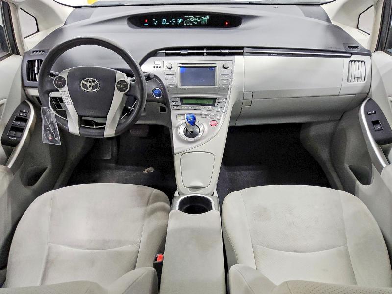 Photo 8 from auction – 2014 TOYOTA PRIUS with VIN JTDKN3DU0E1826079