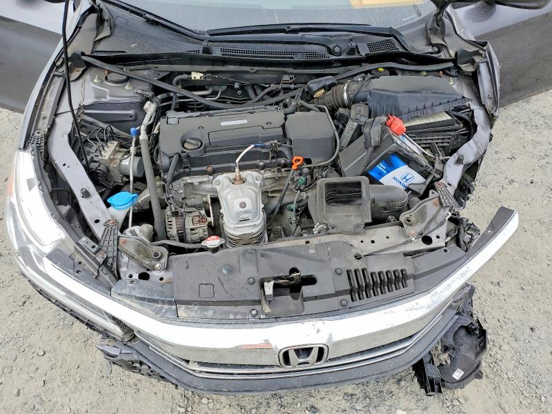 Photo 11 from auction – 2016 HONDA ACCORD with VIN 1HGCR2F41GA165070