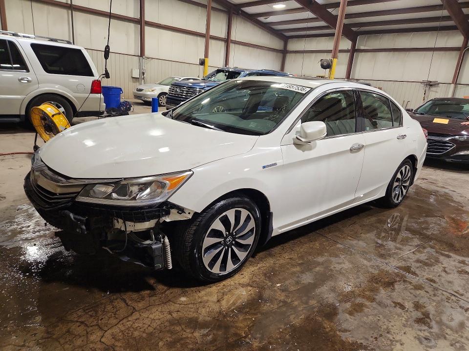 HONDA ACCORD 2017 with VIN JHMCR6F54HC012993 - Photo from auction