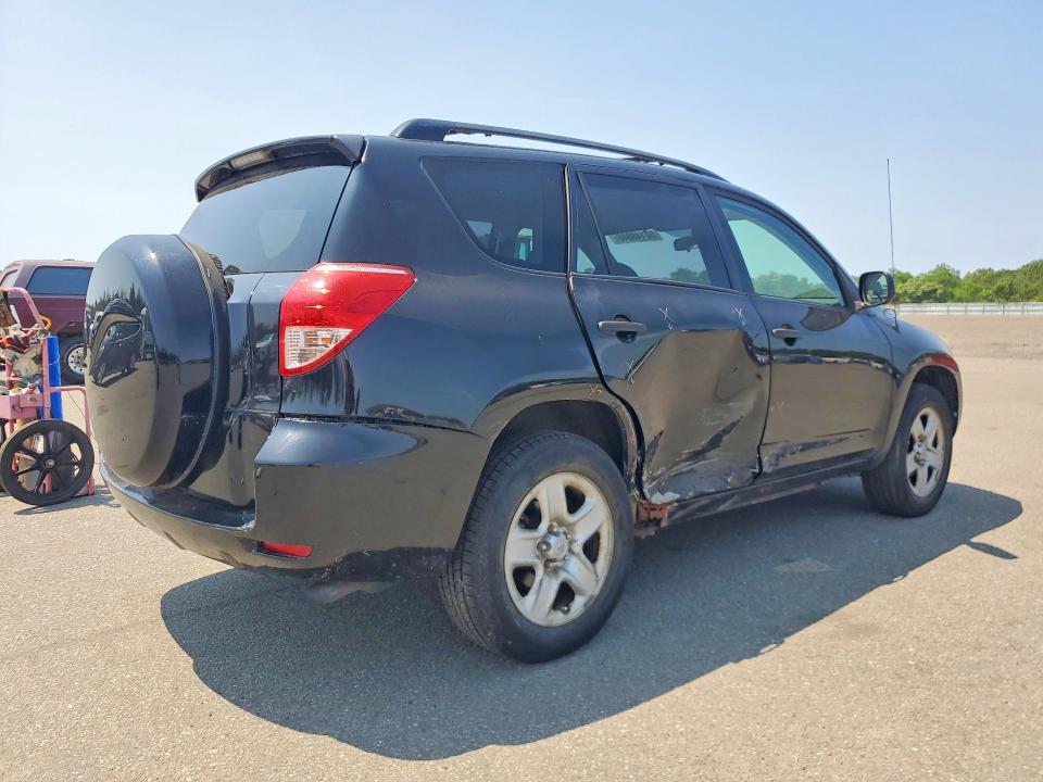 Photo 3 from auction – 2006 TOYOTA RAV4 with VIN JTMZD33V465031977