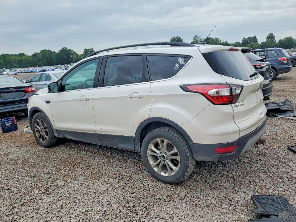 Photo 2 from auction – 2017 FORD ESCAPE with VIN 1FMCU9G99HUA85267