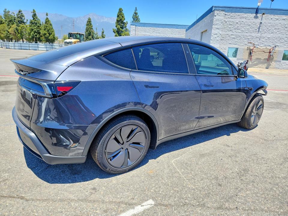 Photo 3 from auction – 2026 TESLA MODEL Y with VIN 7SAYGDEE7TF610190