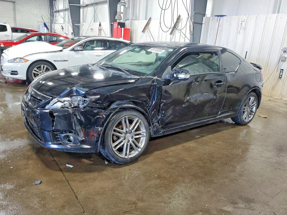 SCION TC 2013 with VIN JTKJF5C73D3061686 - Photo from auction