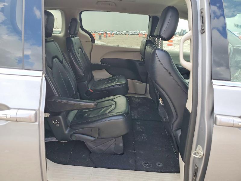 Photo 11 from auction – 2019 CHRYSLER PACIFICA with VIN 2C4RC1BG5KR650773