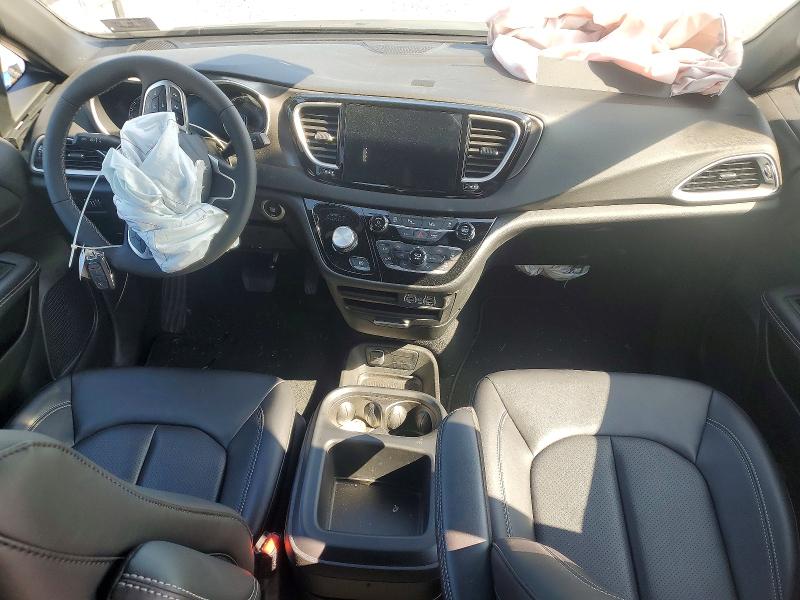 Photo 8 from auction – 2025 CHRYSLER VOYAGER with VIN 2C4RC1CG1SR580297