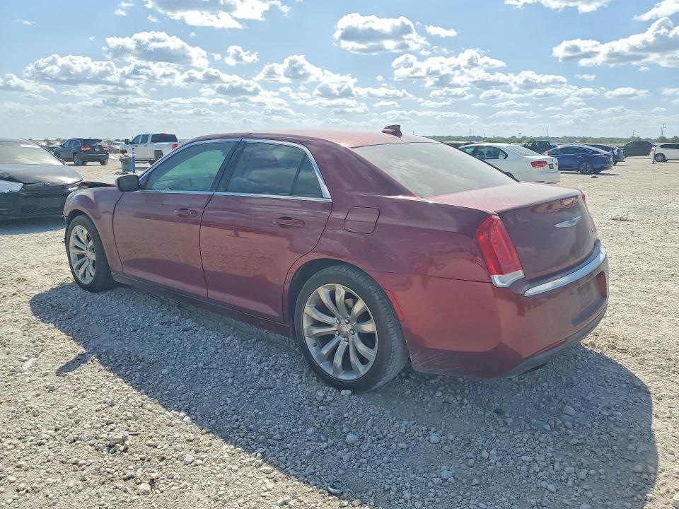 Photo 2 from auction – 2018 CHRYSLER 300 with VIN 2C3CCAAGXJH203940