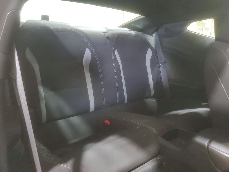 Photo 10 from auction – 2018 CHEVROLET CAMARO with VIN 1G1FB1RS4J0133188