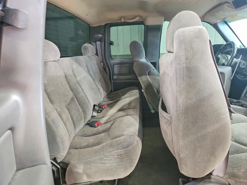 Photo 10 from auction – 2003 CHEVROLET SILVERADO with VIN 2GCEC19T431271829
