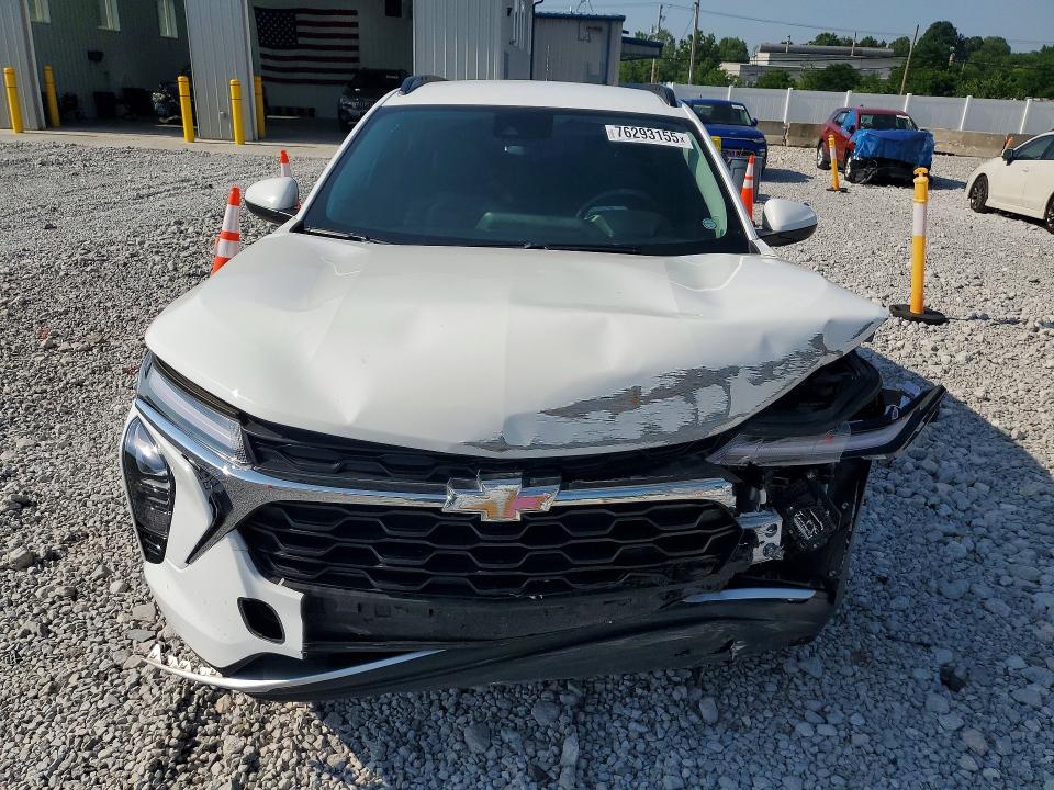 Photo 5 from auction – 2025 CHEVROLET TRAX with VIN KL77LHEP8SC068877