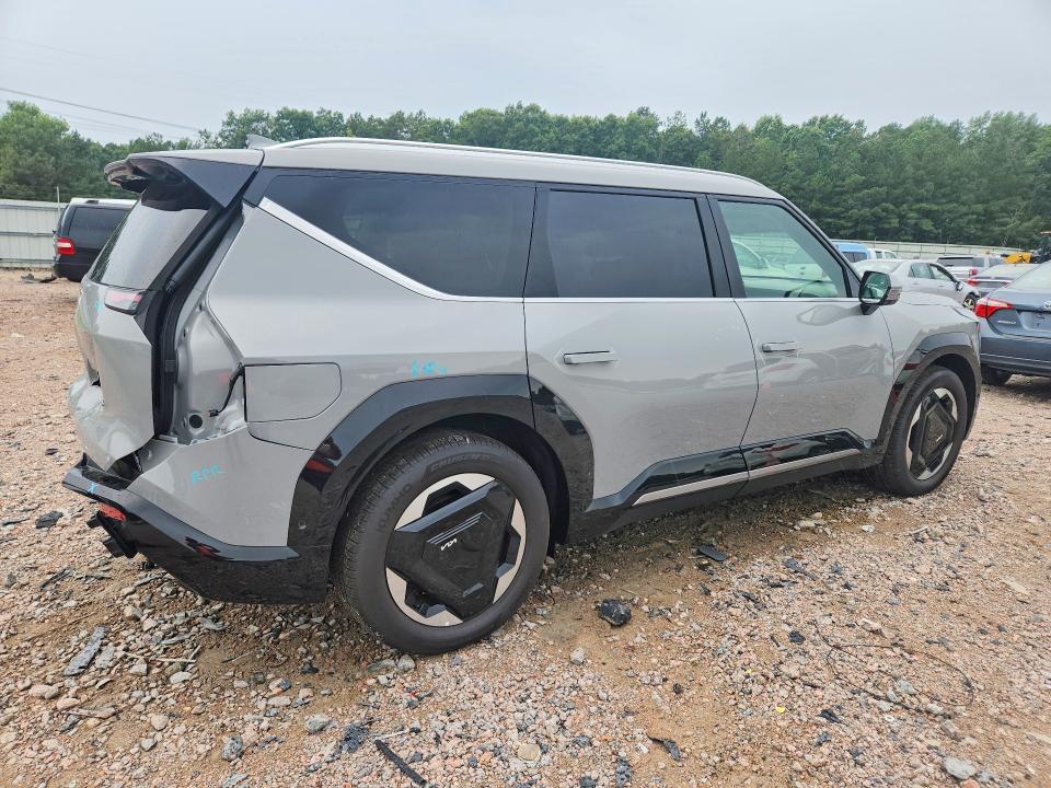 Photo 3 from auction – 2026 KIA EV9 with VIN 5XYADFS50TG017304