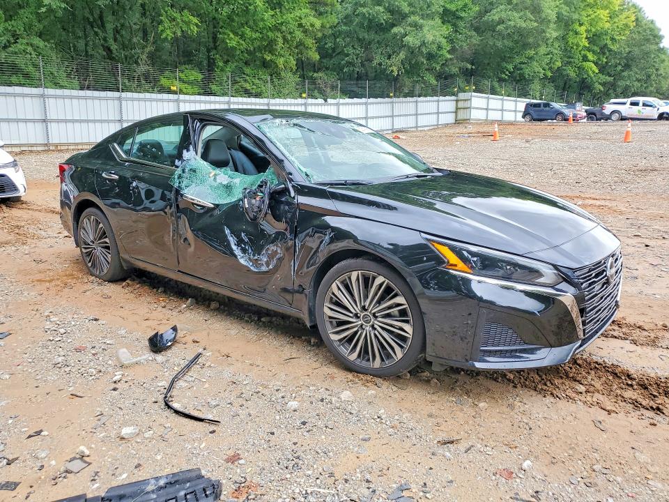 Photo 4 from auction – 2023 NISSAN ALTIMA with VIN 1N4BL4EV1PN330633