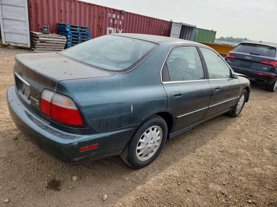 Photo 3 from auction – 1997 HONDA ACCORD with VIN 1HGCD5662VA081354