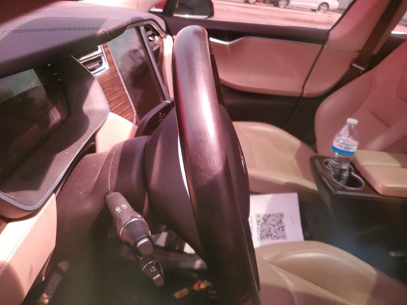 Photo 9 from auction – 2015 TESLA MODEL S with VIN 5YJSA1S23FF090510
