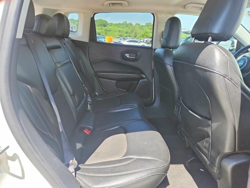 Photo 11 from auction – 2018 JEEP COMPASS with VIN 3C4NJDBB6JT192196