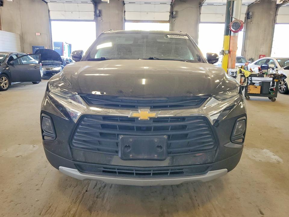 Photo 5 from auction – 2020 CHEVROLET BLAZER with VIN 3GNKBHRS9LS570377