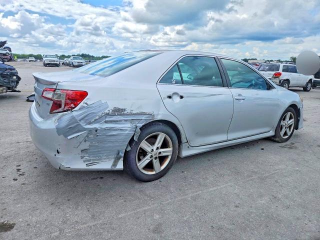 Photo 3 from auction – 2012 TOYOTA CAMRY with VIN 4T1BF1FK0CU538745