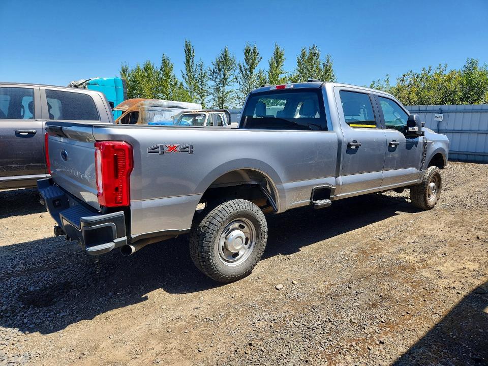 Photo 3 from auction – 2024 FORD F250 with VIN 1FT7W2BA3REF14374