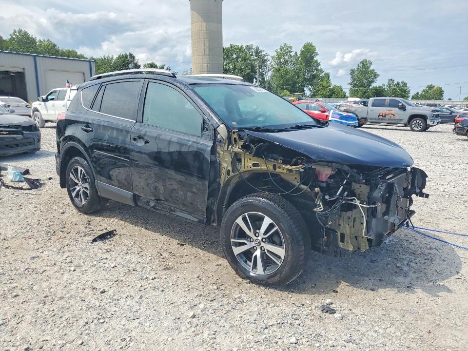 Photo 4 from auction – 2017 TOYOTA RAV4 with VIN 2T3RFREV3HW690056
