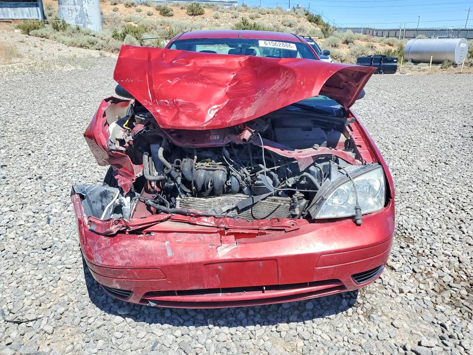 Photo 5 from auction – 2005 FORD FOCUS with VIN 1FAFP34N75W178320