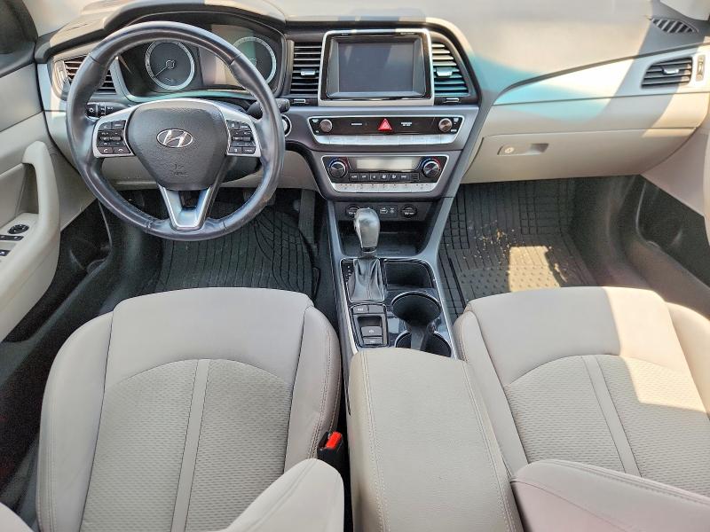Photo 8 from auction – 2019 HYUNDAI SONATA with VIN 5NPE34AF0KH746431