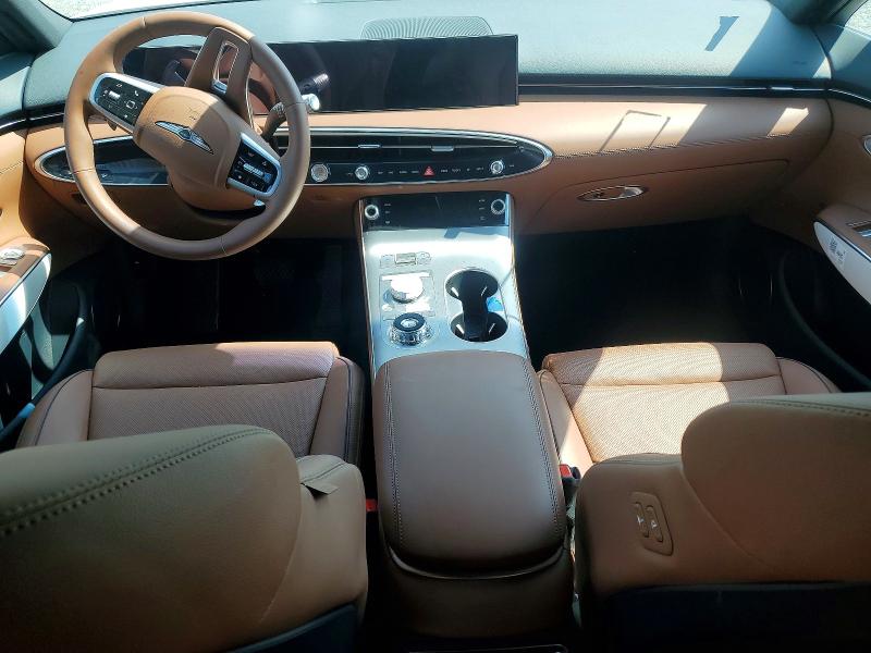 Photo 8 from auction – 2026 GENESIS GV70 with VIN KMUMBDTB7TU283362